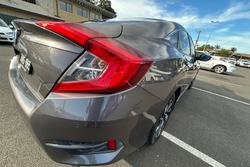 2016 Honda Civic VTi-S