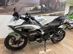 2026 Kawasaki 2026 Kawasaki 500CC NINJA 500 SE (LAMS) SPORTS WHITE