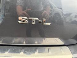 2013 Nissan Pathfinder ST-L