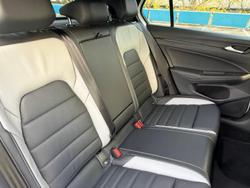 2025 Volkswagen Golf 110TSI R-Line