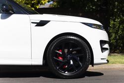 2025 Land Rover Range Rover Sport D250 Dynamic SE