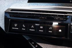 2025 Peugeot 5008 GT Premium Hybrid