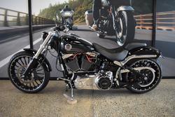 2017 HARLEY-DAVIDSON FXSB SOFTAIL BREAKOUT