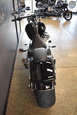 2017 HARLEY-DAVIDSON FXSB SOFTAIL BREAKOUT