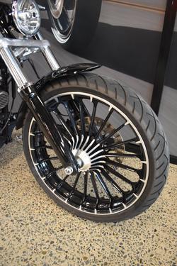 2017 HARLEY-DAVIDSON FXSB SOFTAIL BREAKOUT