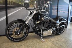 2017 HARLEY-DAVIDSON FXSB SOFTAIL BREAKOUT