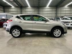 2015 Nissan QASHQAI ST J11 Platinum