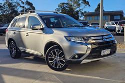 2017 Mitsubishi Outlander LS Safety Pack