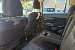 2017 Mitsubishi Outlander LS Safety Pack