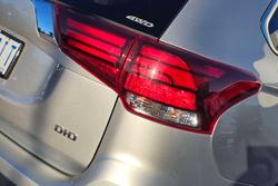 2017 Mitsubishi Outlander LS Safety Pack