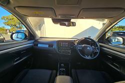 2017 Mitsubishi Outlander LS Safety Pack