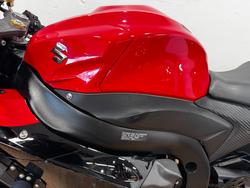 2016 Suzuki GSX-R1000 RED