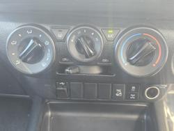 2022 Toyota Hilux SR