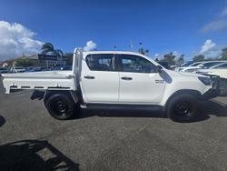 2022 Toyota Hilux SR