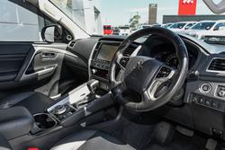 2022 Mitsubishi Pajero Sport Exceed