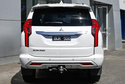 2022 Mitsubishi Pajero Sport Exceed