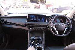 2022 LDV D90 Executive