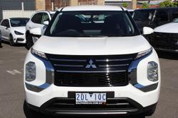 2025 Mitsubishi Outlander ES