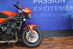 2009 TRIUMPH STREET TRIPLE R Orange