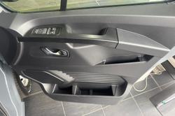 2025 Renault Trafic Premium