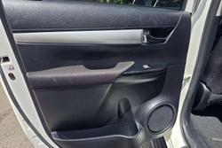 2018 Toyota Hilux SR5 GUN126R 4X4 Dual Range White