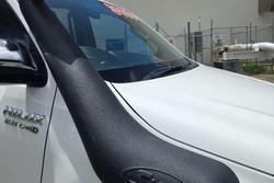 2018 Toyota Hilux SR5 GUN126R 4X4 Dual Range White