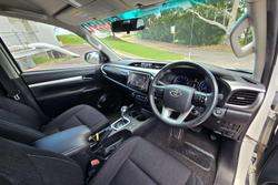 2018 Toyota Hilux SR5 GUN126R 4X4 Dual Range White