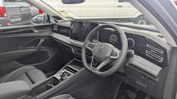 2025 VOLKSWAGEN Tiguan ELEGANCE