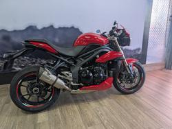 2015 Triumph SPEED TRIPLE (ABS) RED
