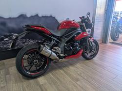 2015 Triumph SPEED TRIPLE (ABS) RED
