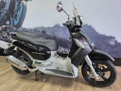 2012 APRILIA SCARABEO 300ie Black