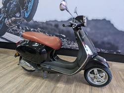 2015 VESPA PRIMAVERA Black