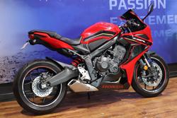2023 Honda CBR650R Red