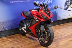 2023 Honda CBR650R Red