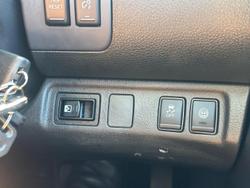 2025 Nissan Navara ST