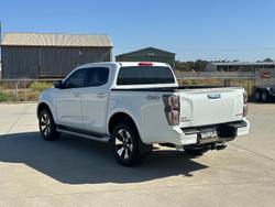 2022 Isuzu D-MAX LS-U