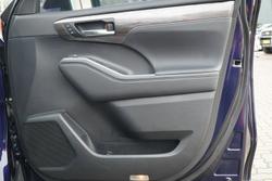 2023 Toyota Kluger Grande