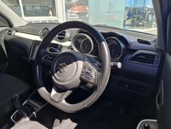 2020 Suzuki Swift GL Navigator