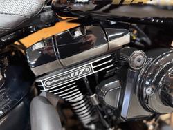 2016 HARLEY-DAVIDSON FXSE CVO PRO STREET BREAKOUT