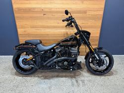 2016 HARLEY-DAVIDSON FXSE CVO PRO STREET BREAKOUT
