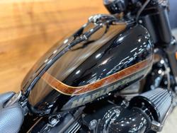 2016 HARLEY-DAVIDSON FXSE CVO PRO STREET BREAKOUT