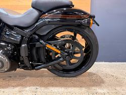 2016 HARLEY-DAVIDSON FXSE CVO PRO STREET BREAKOUT