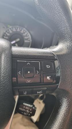 2022 Toyota Hilux SR