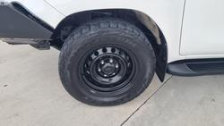 2022 Toyota Hilux SR