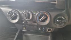 2022 Toyota Hilux SR