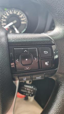 2022 Toyota Hilux SR