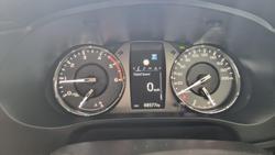 2022 Toyota Hilux SR