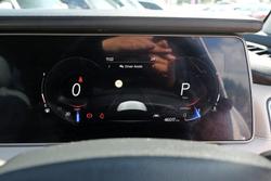 2024 Mahindra XUV700 AX7