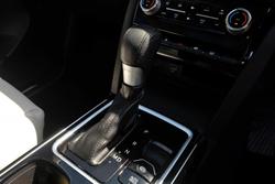 2024 Mahindra XUV700 AX7