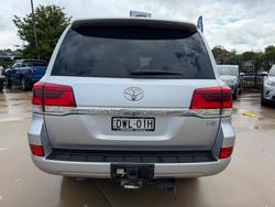 2015 Toyota Landcruiser GXL VDJ200R 4X4 Dual Range Silver Pearl
